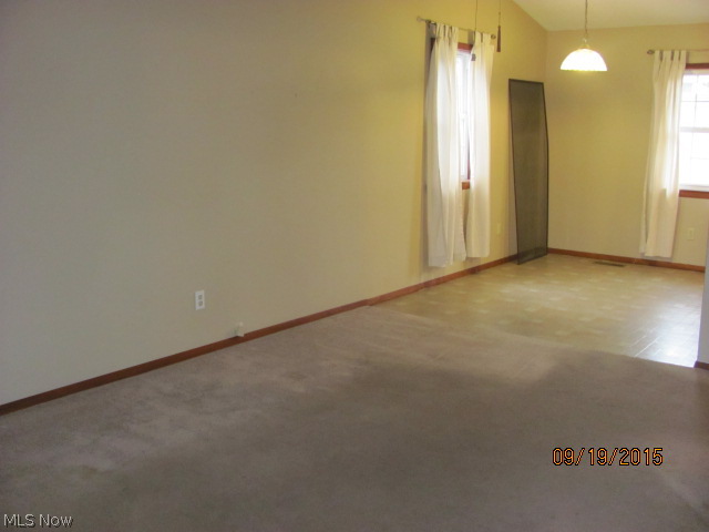 4289 Knickerbocker Road Sheffield Lake, OH 44054 - Photo 5 of 17 Gallery Image 5