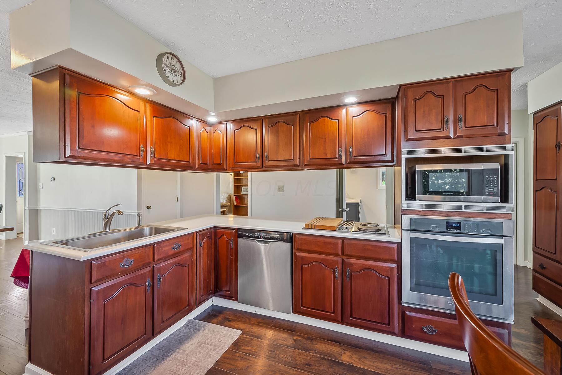 4167 North Section Line Road Radnor, OH 43066 - Photo 24 of 81 Kitchen