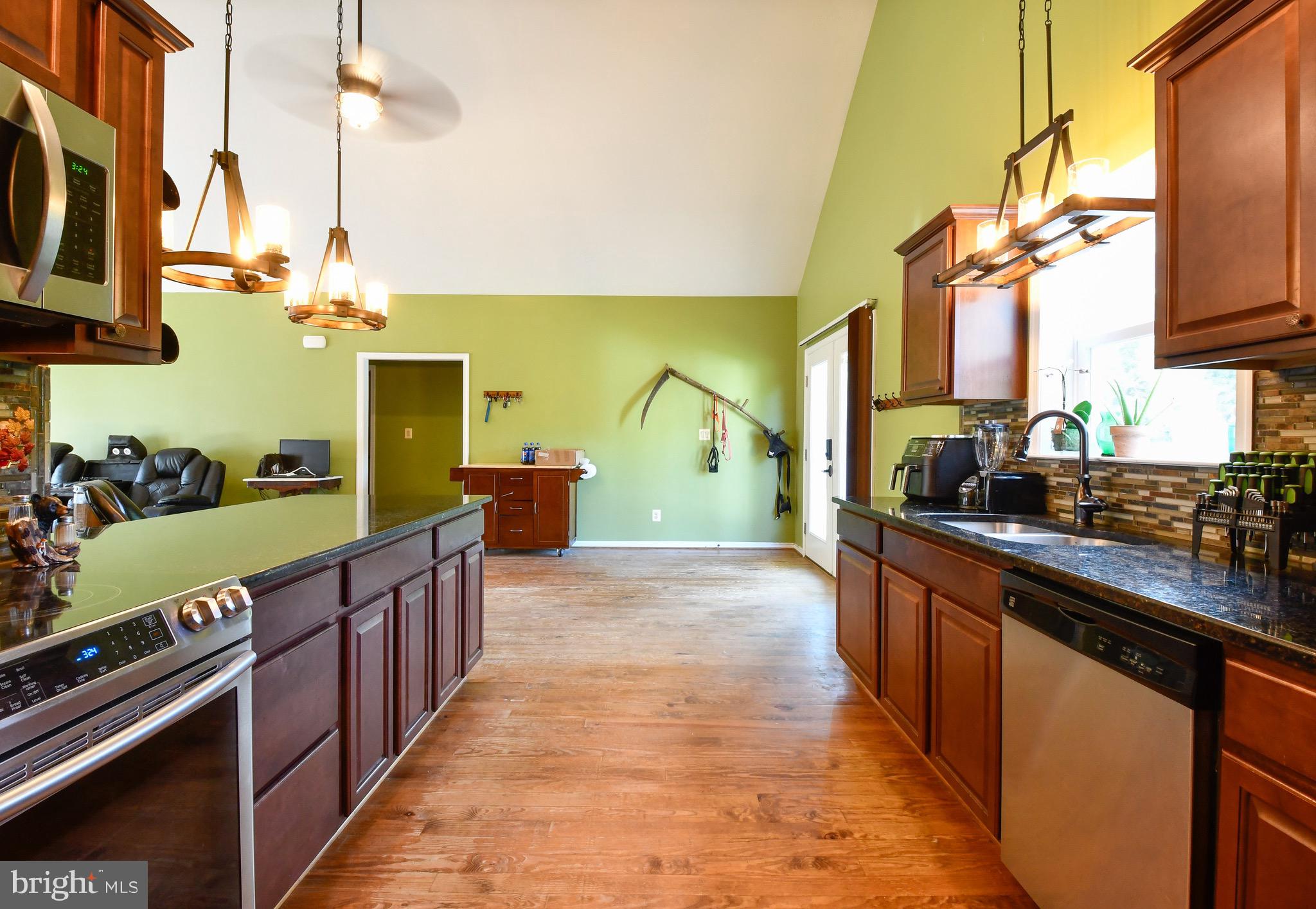 210 Brodfield Road Colonial Beach, VA 22443 - Photo 15 of 37