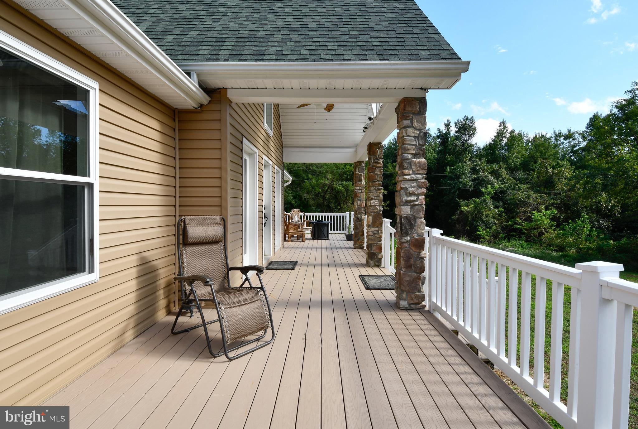 210 Brodfield Road Colonial Beach, VA 22443 - Photo 4 of 37