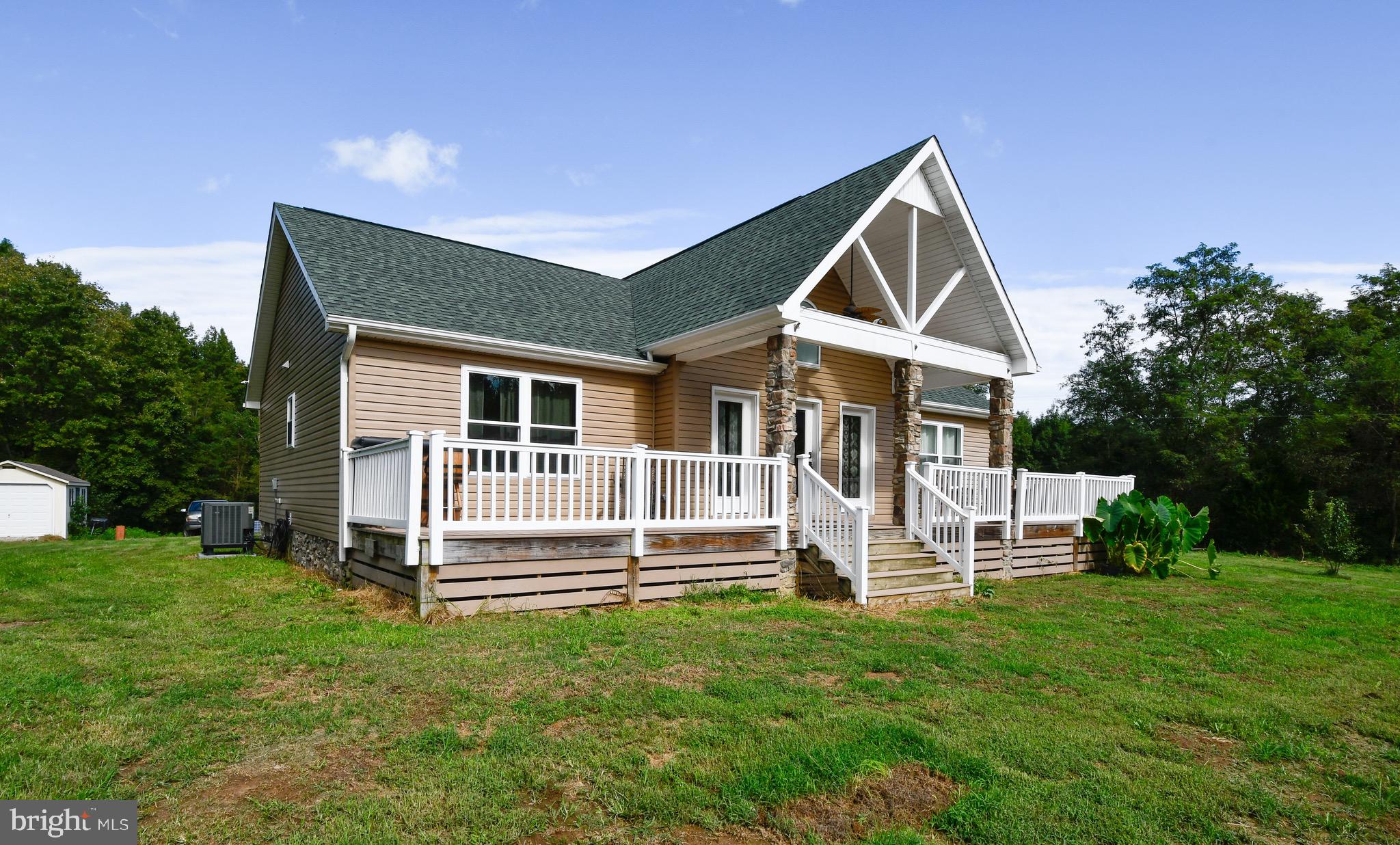 210 Brodfield Road Colonial Beach, VA 22443 - Photo 5 of 37