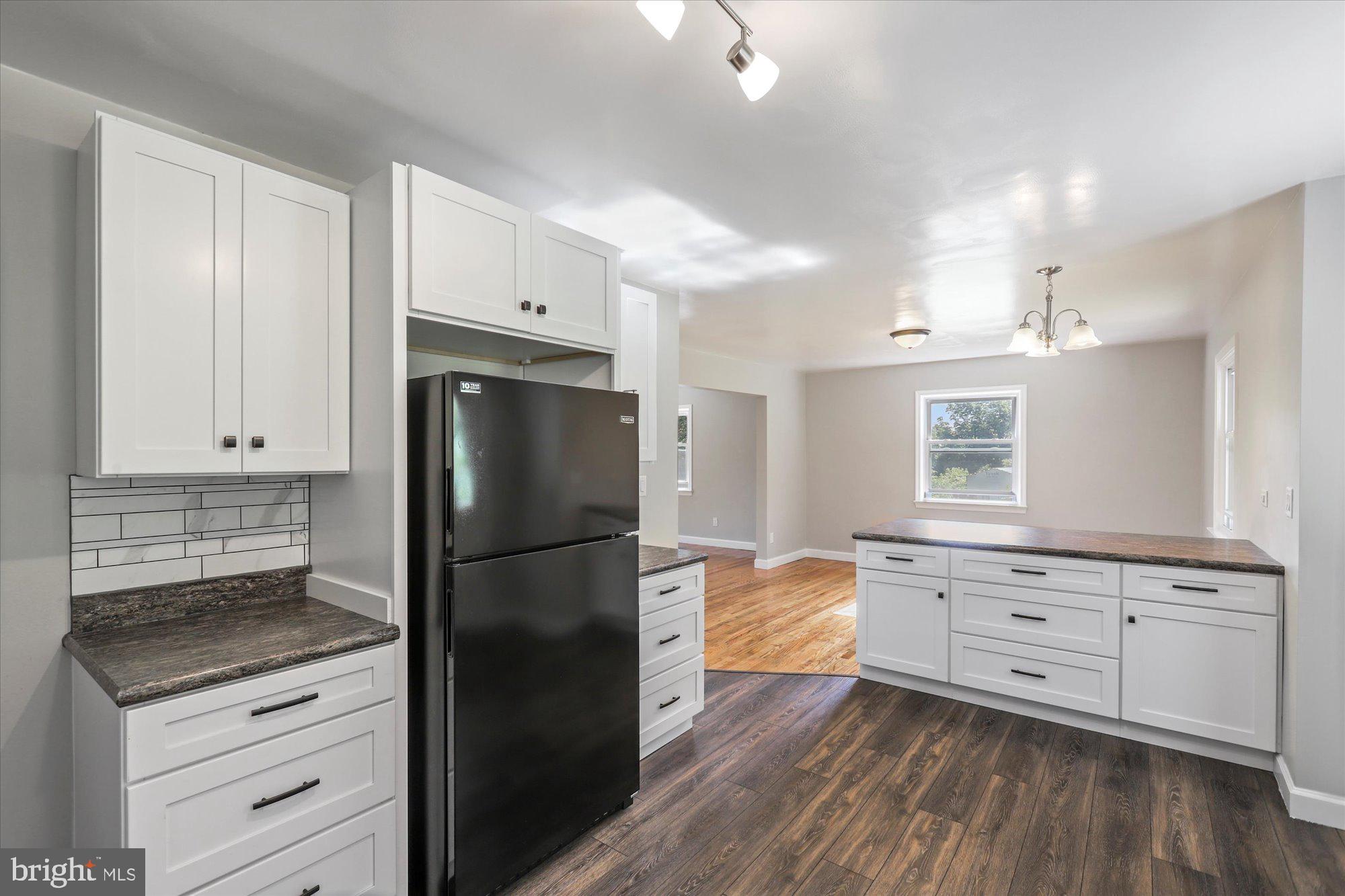 209 Clearview Road New Cumberland, PA 17070 - Photo 9 of 32 Gallery Image 9