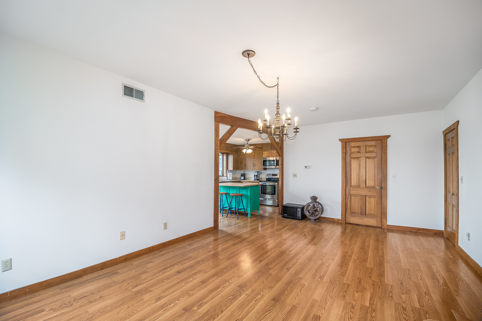 11N236 Chapman Road Hampshire, IL 60140 - Photo 11 of 43