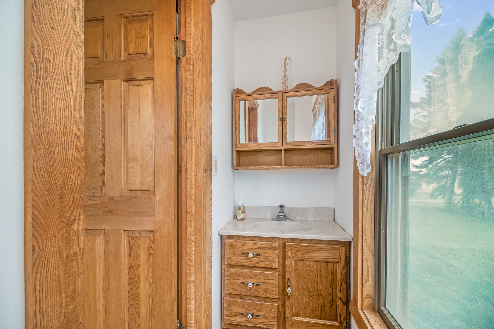 11N236 Chapman Road Hampshire, IL 60140 - Photo 27 of 43
