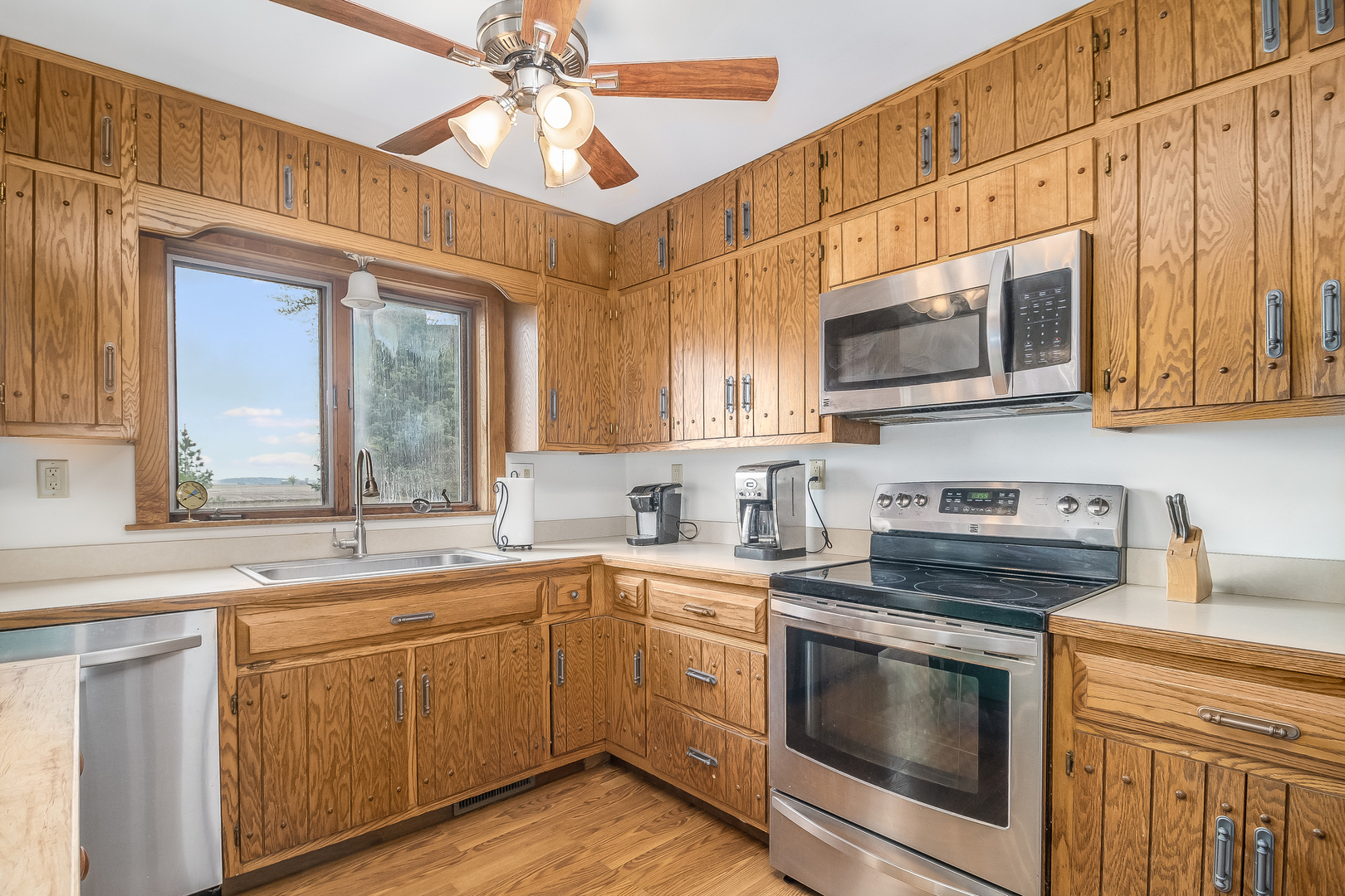 11N236 Chapman Road Hampshire, IL 60140 - Photo 10 of 43