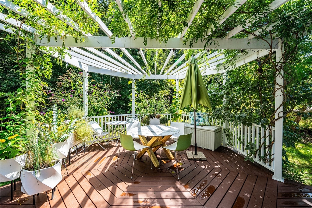 117 Cedar Street Lexington, MA 02421 - Photo 40 of 42