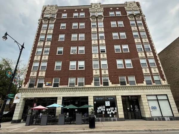 $1,150 | 6930 North Greenview Avenue, Unit 308, Chicago, IL 60626