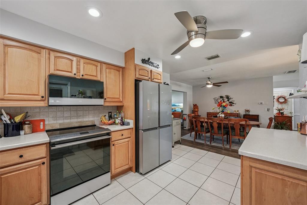 1586 Rosery Road Northeast Largo, FL 33756 - Photo 25 of 74 Gallery Image 25