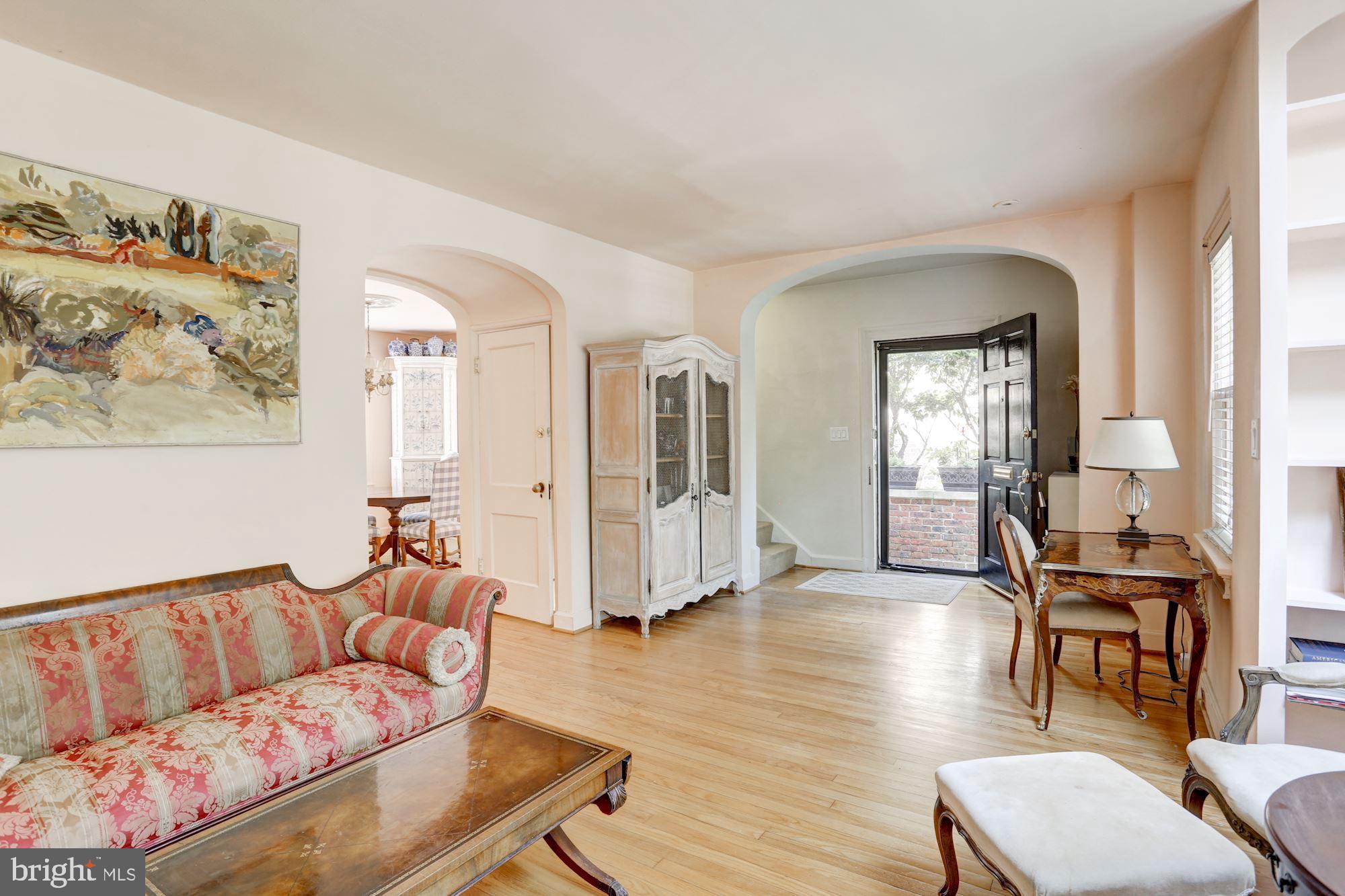 4478 Reservoir Road Northwest Washington, DC 20007 - Photo 4 of 30 Gallery Image 4