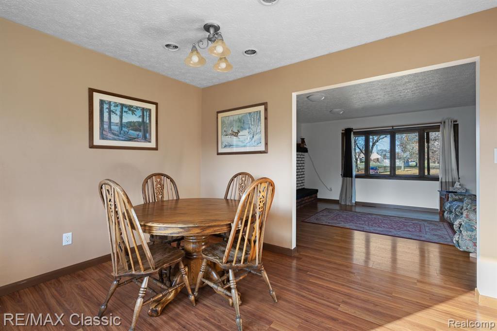 4260 Sweet Road Howell, MI 48843 - Photo 6 of 34