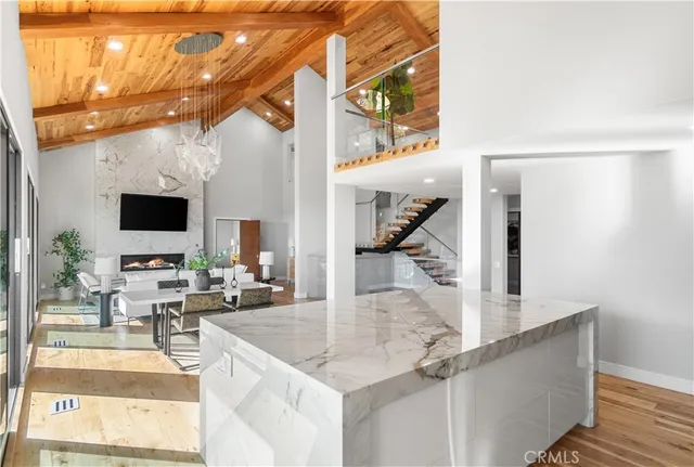 $6,999,000 | 8566 Hollywood Boulevard, Los Angeles, CA 90069