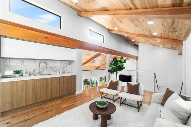 $6,999,000 | 8566 Hollywood Boulevard, Los Angeles, CA 90069