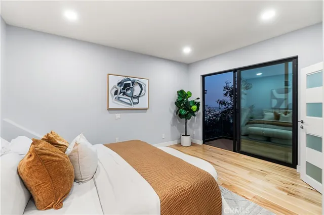 $6,999,000 | 8566 Hollywood Boulevard, Los Angeles, CA 90069