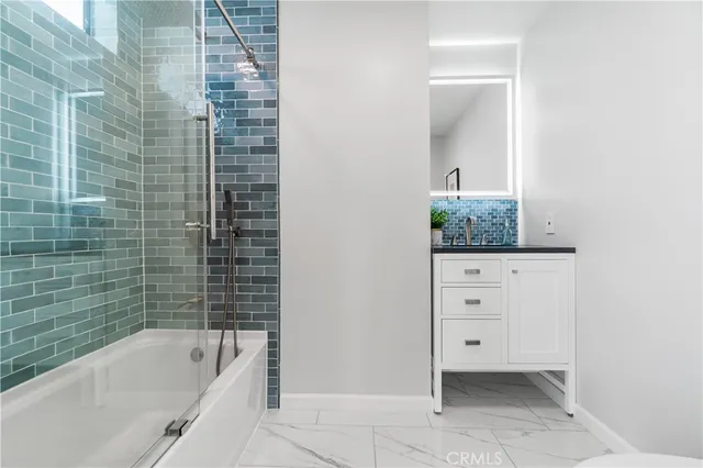 $6,999,000 | 8566 Hollywood Boulevard, Los Angeles, CA 90069