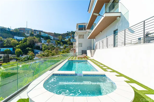 $6,999,000 | 8566 Hollywood Boulevard, Los Angeles, CA 90069