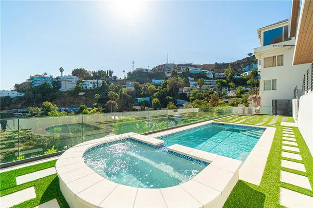 $6,999,000 | 8566 Hollywood Boulevard, Los Angeles, CA 90069