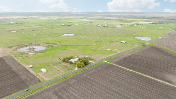 $2,975,000 | 19810 Janak Road, Coupland, TX 78615
