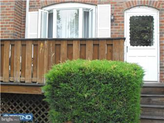 1341 Harshaw Road Brookhaven, PA 19015 - Photo 2 of 8 Deck