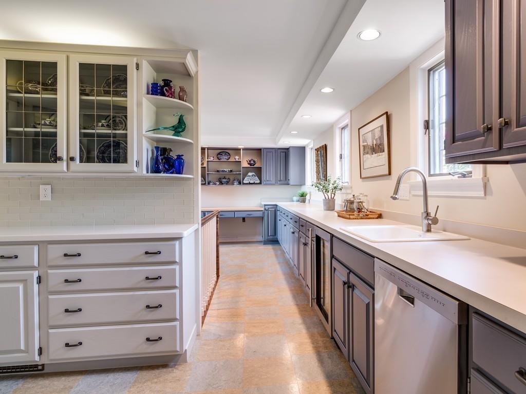 41 Adams Hill Road Gloucester, MA 01930 - Photo 18 of 37