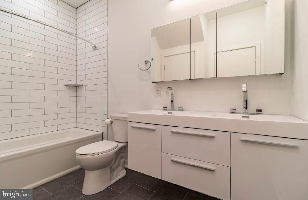 2137 East Firth Street, Unit 3 Philadelphia, PA 19125 - Photo 15 of 21