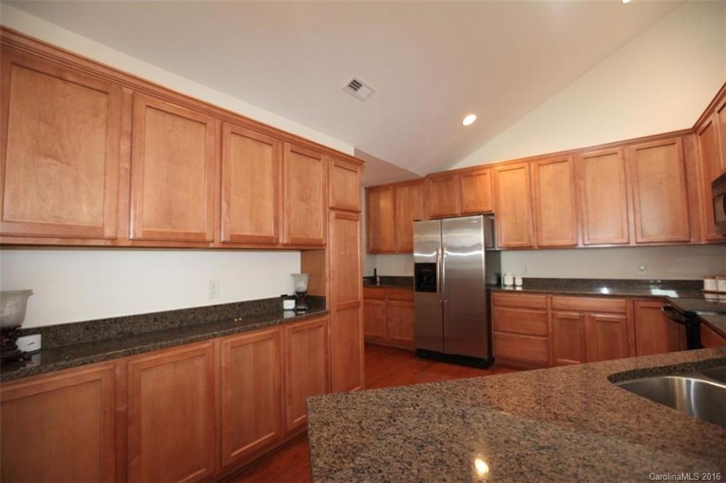 806 Ledgestone Court, Unit 806 Tega Cay, SC 29708 - Photo 3 of 18 Gallery Image 3