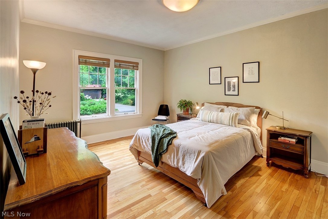 2115 Lamberton Road Cleveland, OH 44118 - Photo 14 of 29 The sizeable first floor bedroom is a rarity. Great for guests, in-laws, nanny, etc.