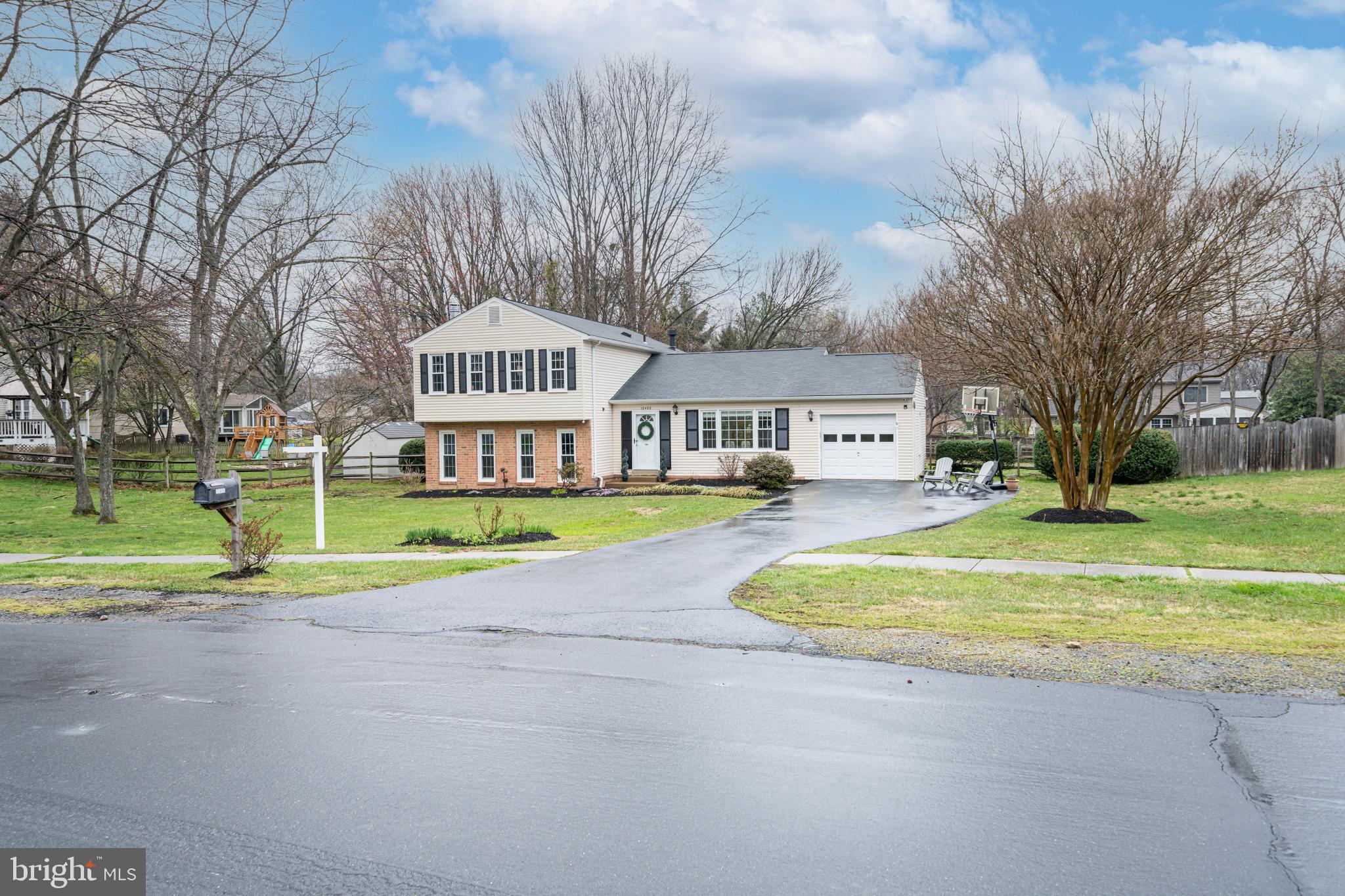 12406 Kings Lake Drive Reston, VA 20191 - Photo 3 of 44 Gallery Image 3