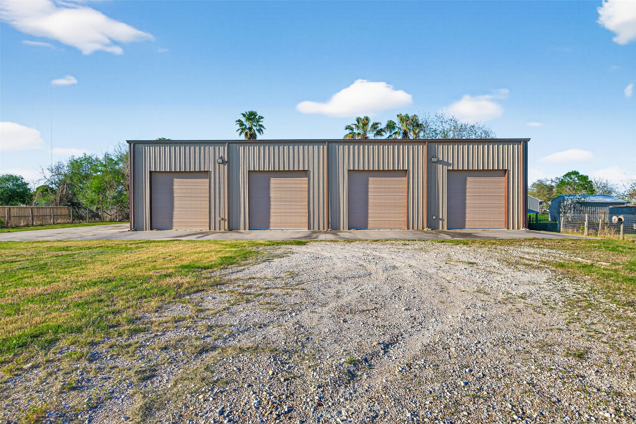 5901 Cr-675, Unit B Rosharon, TX 77583 - Photo 1 of 21