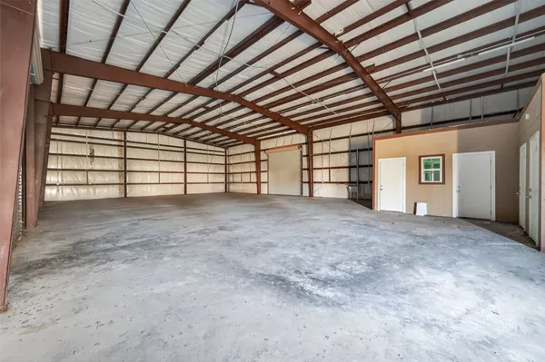 $4,000 | 5901 Cr-675, Unit B, Rosharon, TX 77583