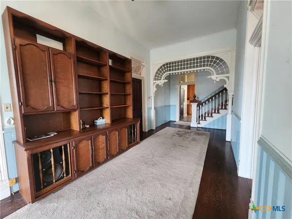 $349,900 | 408 East Prairie Street, Cuero, TX 77954