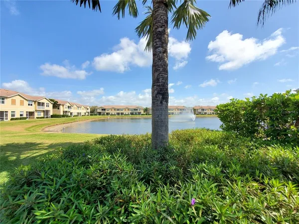$1,800 | 3468 Parkridge Circle, Unit 33201, Sarasota, FL 34243