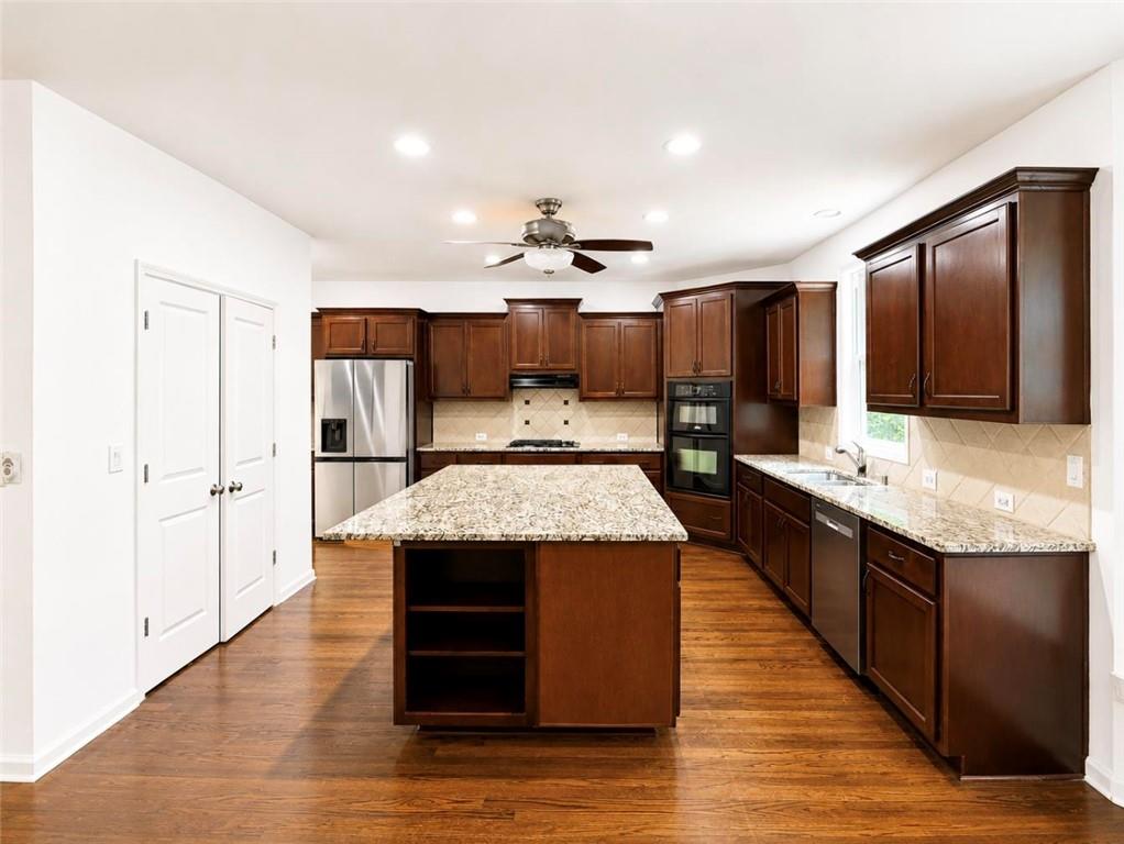 320 New Point Lane Canton, GA 30114 - Photo 10 of 56
