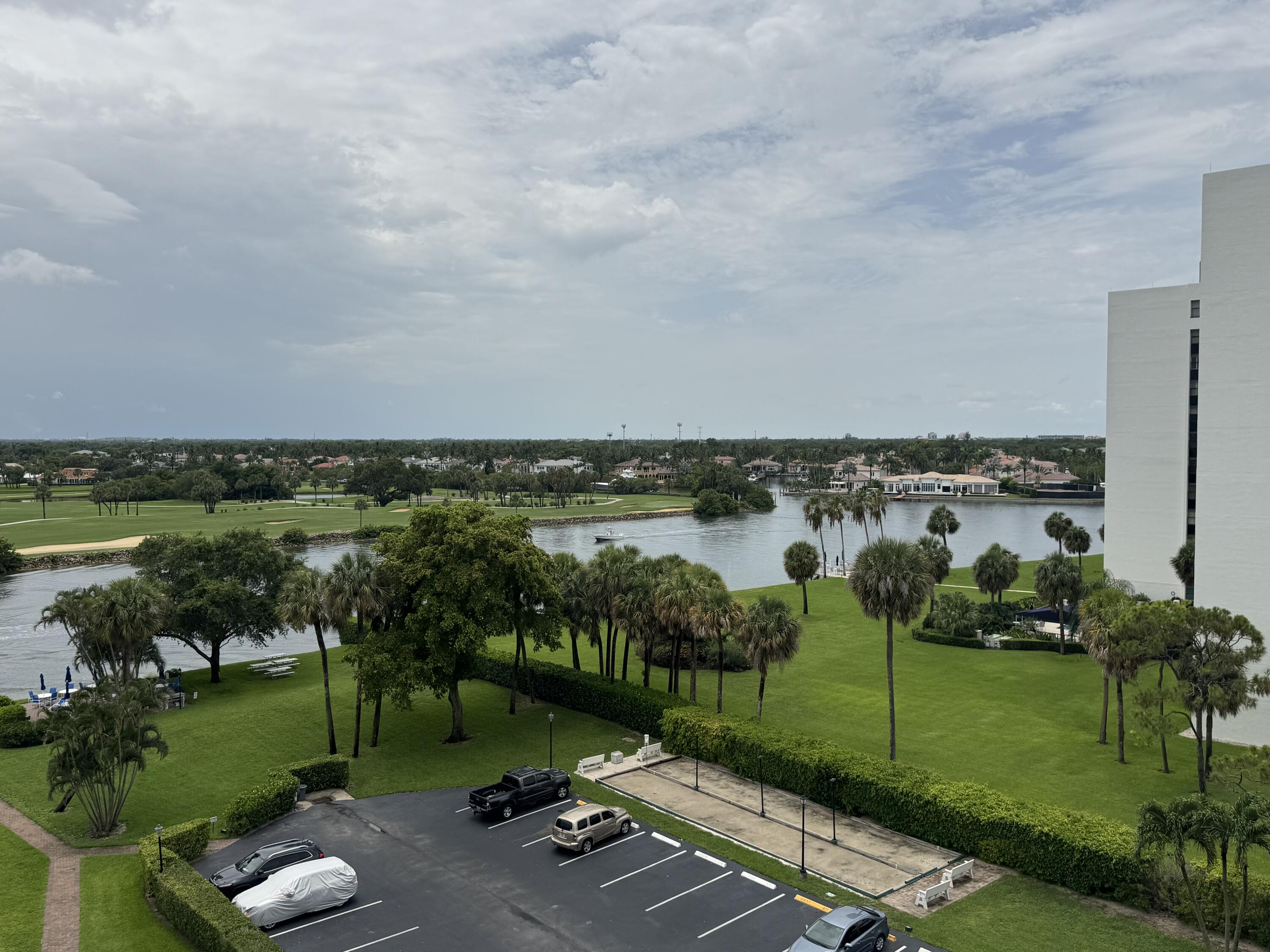 336 Golfview Road, Unit 706 North Palm Beach, FL 33408 - Photo 39 of 41 a view of a city