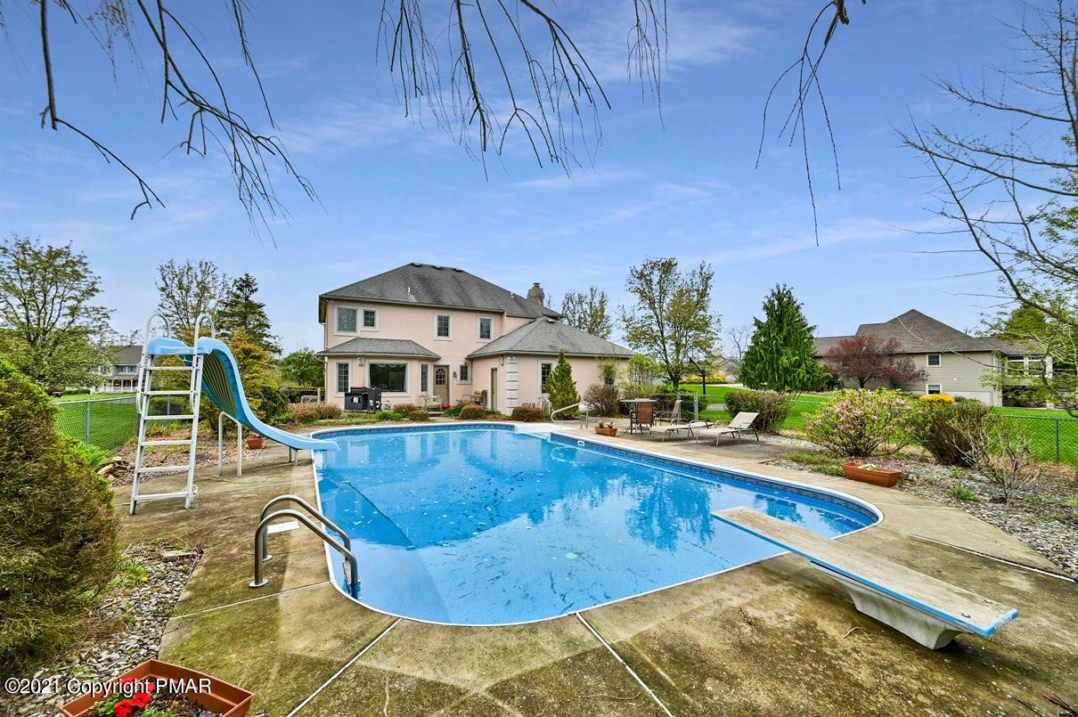 In Ground Pool
