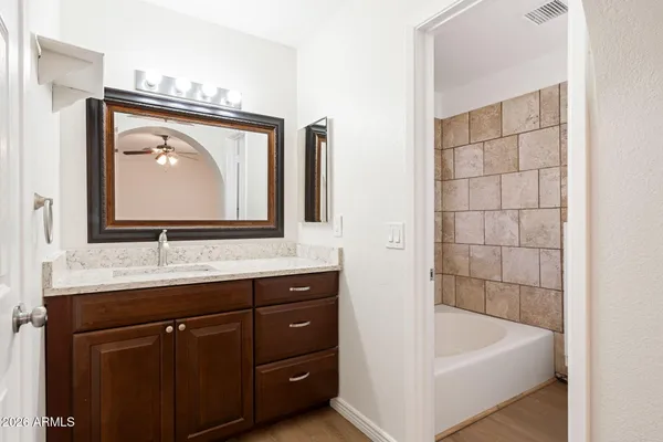 $599,990 | 620 East Appaloosa Road, Gilbert, AZ 85296