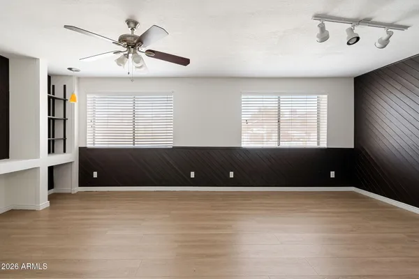 $599,990 | 620 East Appaloosa Road, Gilbert, AZ 85296