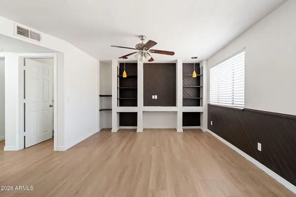 $599,990 | 620 East Appaloosa Road, Gilbert, AZ 85296