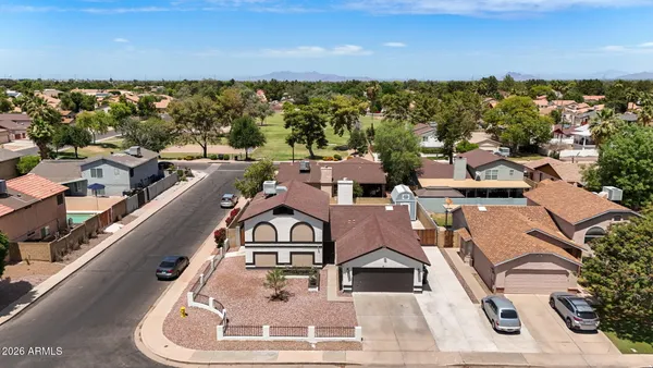 $599,990 | 620 East Appaloosa Road, Gilbert, AZ 85296
