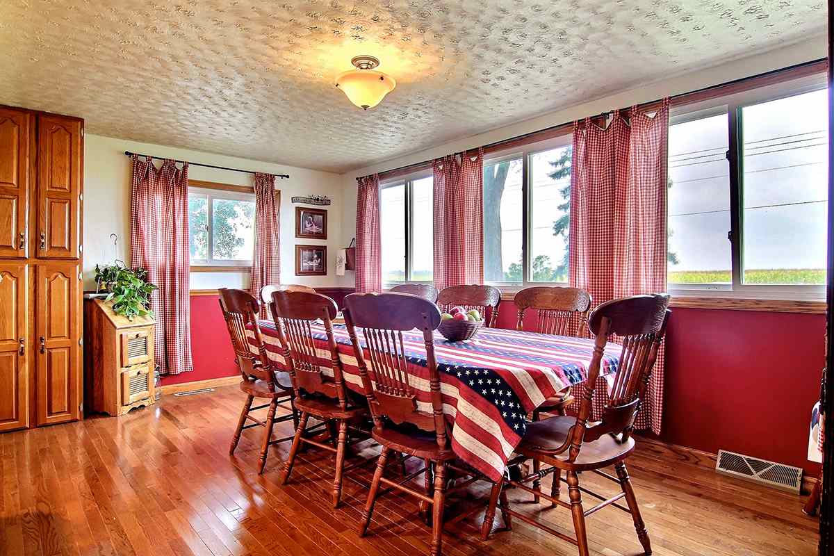 8717 Highway 231 Rensselaer, IN 47978 - Photo 2 of 21 Gallery Image 2
