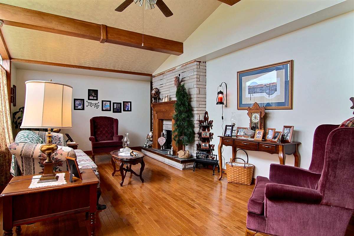 8717 Highway 231 Rensselaer, IN 47978 - Photo 8 of 21 Gallery Image 8