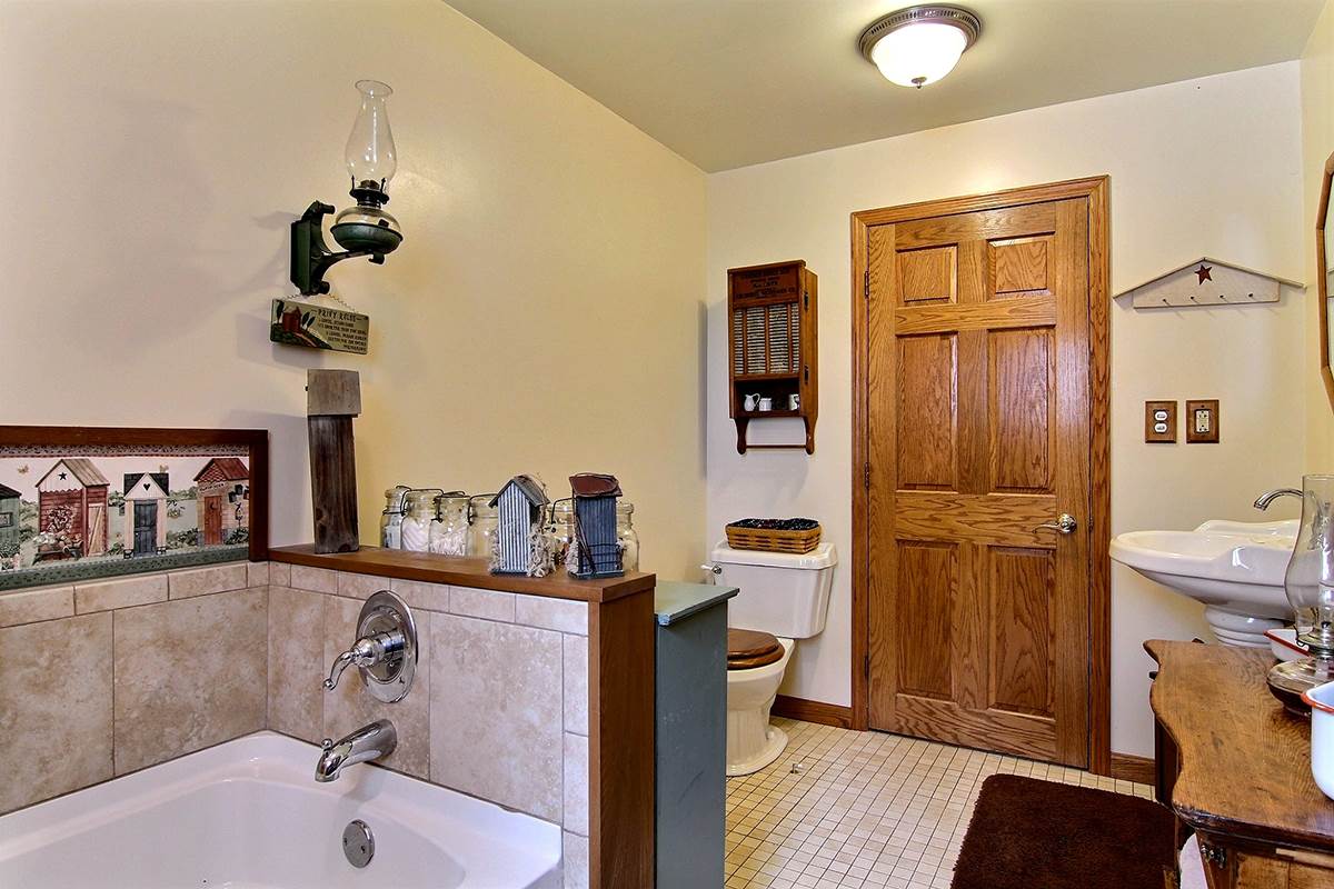 8717 Highway 231 Rensselaer, IN 47978 - Photo 10 of 21 Gallery Image 10