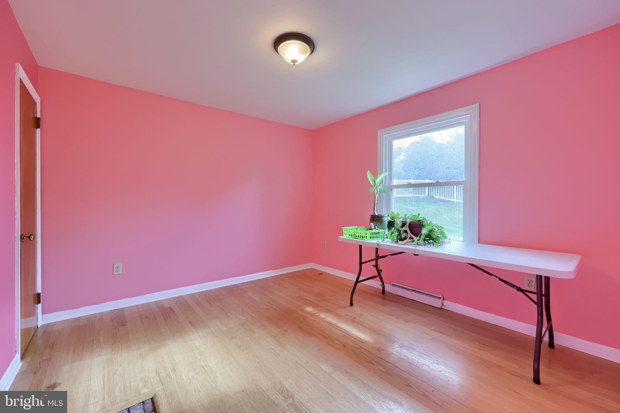 871 North Sumner Street York, PA 17404 - Photo 18 of 36