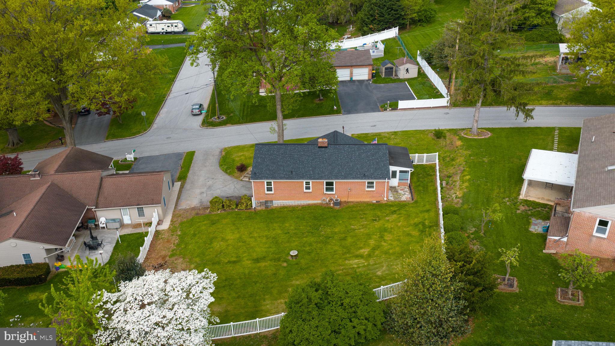 871 North Sumner Street York, PA 17404 - Photo 35 of 36