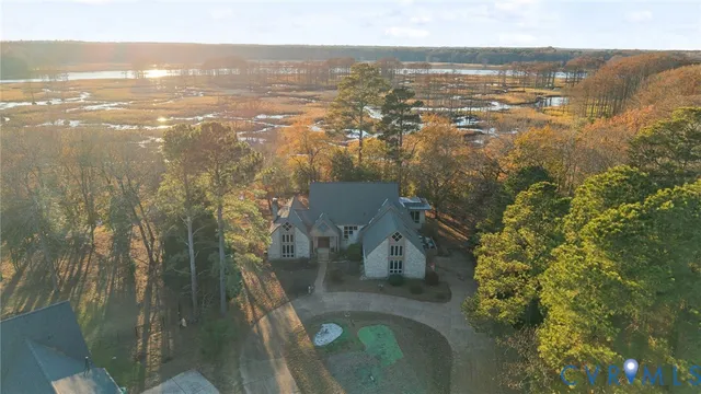 $825,000 | 276 Colony Trail, Lanexa, VA 23089