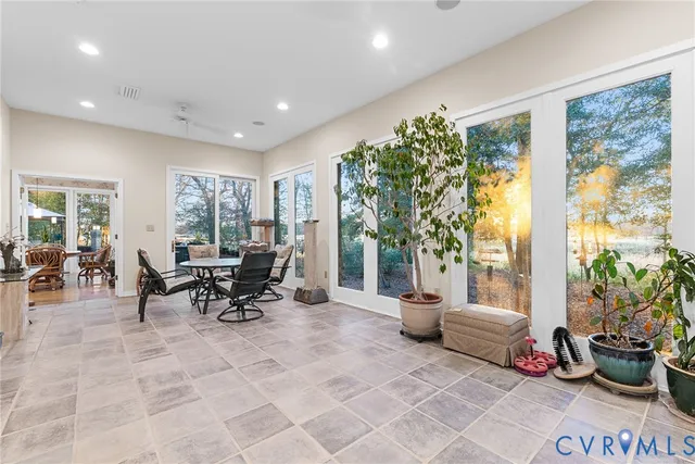 $825,000 | 276 Colony Trail, Lanexa, VA 23089