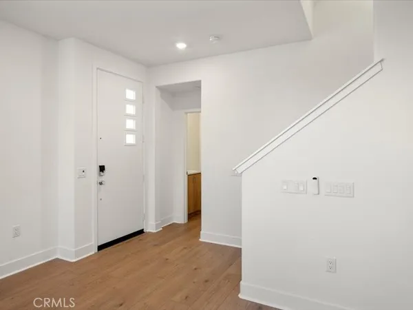 $4,990 | 1720 Park Street, Unit 10, Anaheim, CA 92805