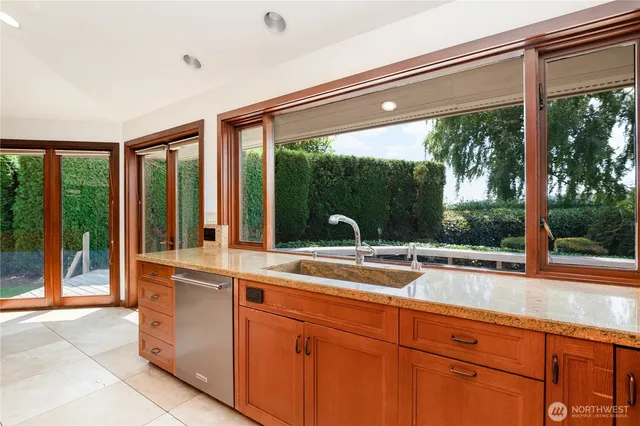 $13,500 | 88 Cascade Key, Bellevue, WA 98006