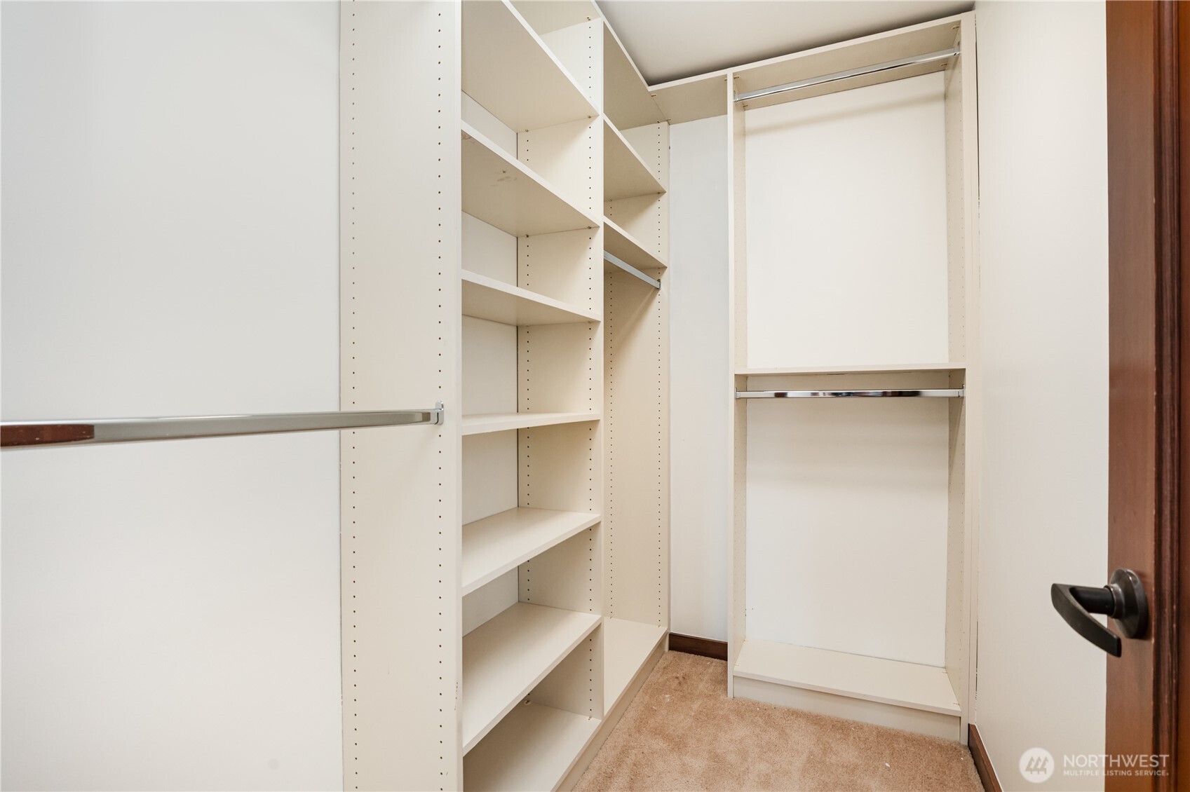 88 Cascade Key Bellevue, WA 98006 - Photo 23 of 37