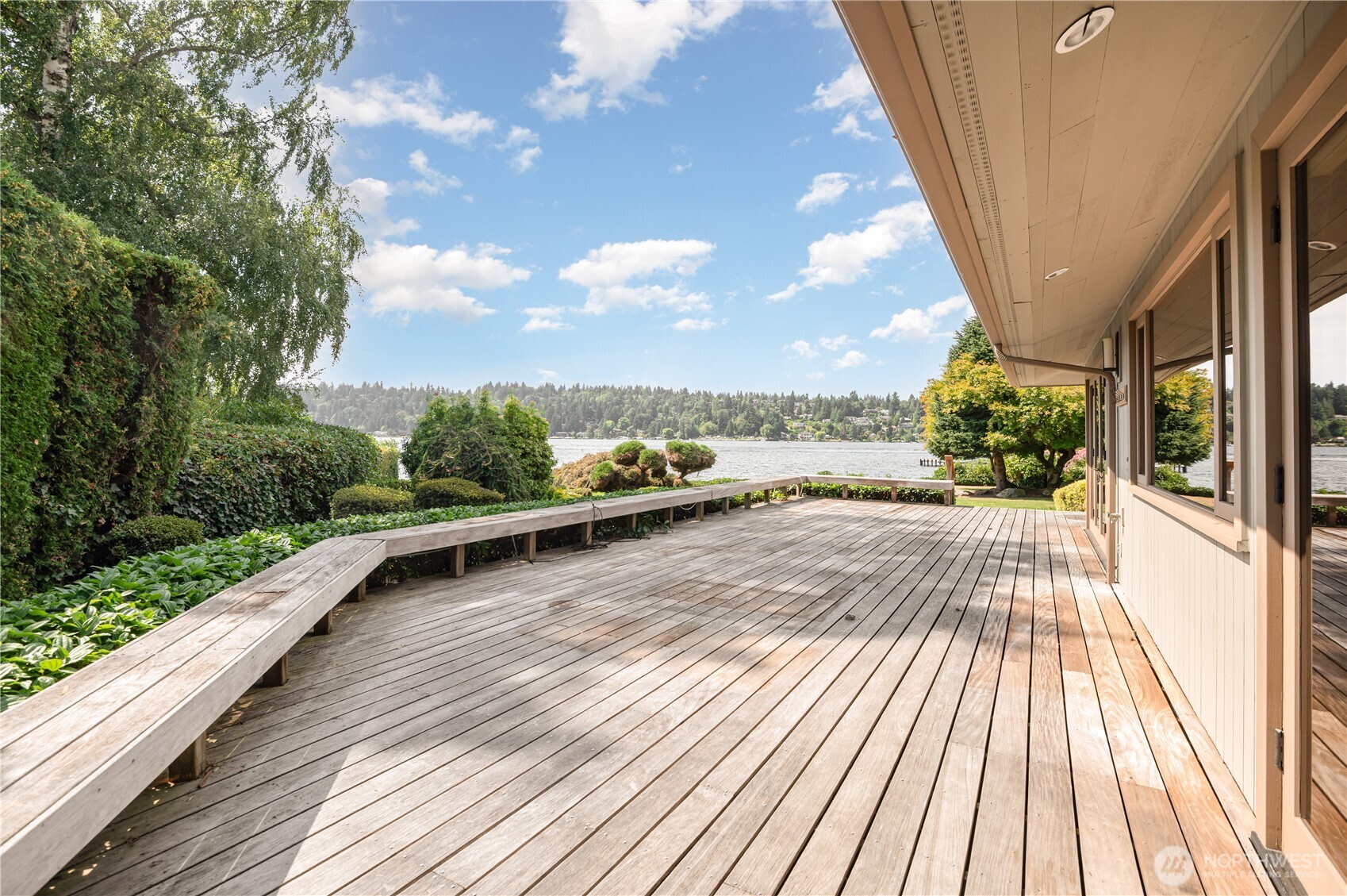 88 Cascade Key Bellevue, WA 98006 - Photo 35 of 37