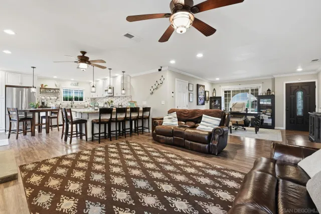 $1,150,000 | 12708 Casa Avenida, Poway, CA 92064